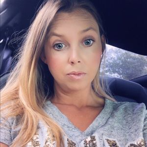 Meet your Posher, Stacy